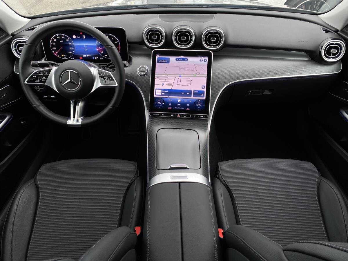 Mercedes-Benz Třídy C Sedan 1,5 l 150 kw