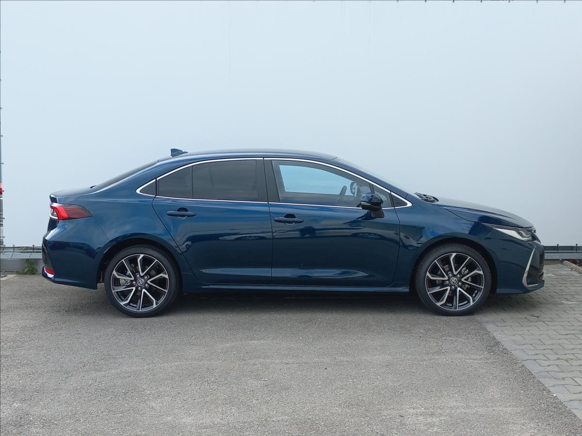 Toyota Corolla Sedan / Limuzína 1,8 l 0