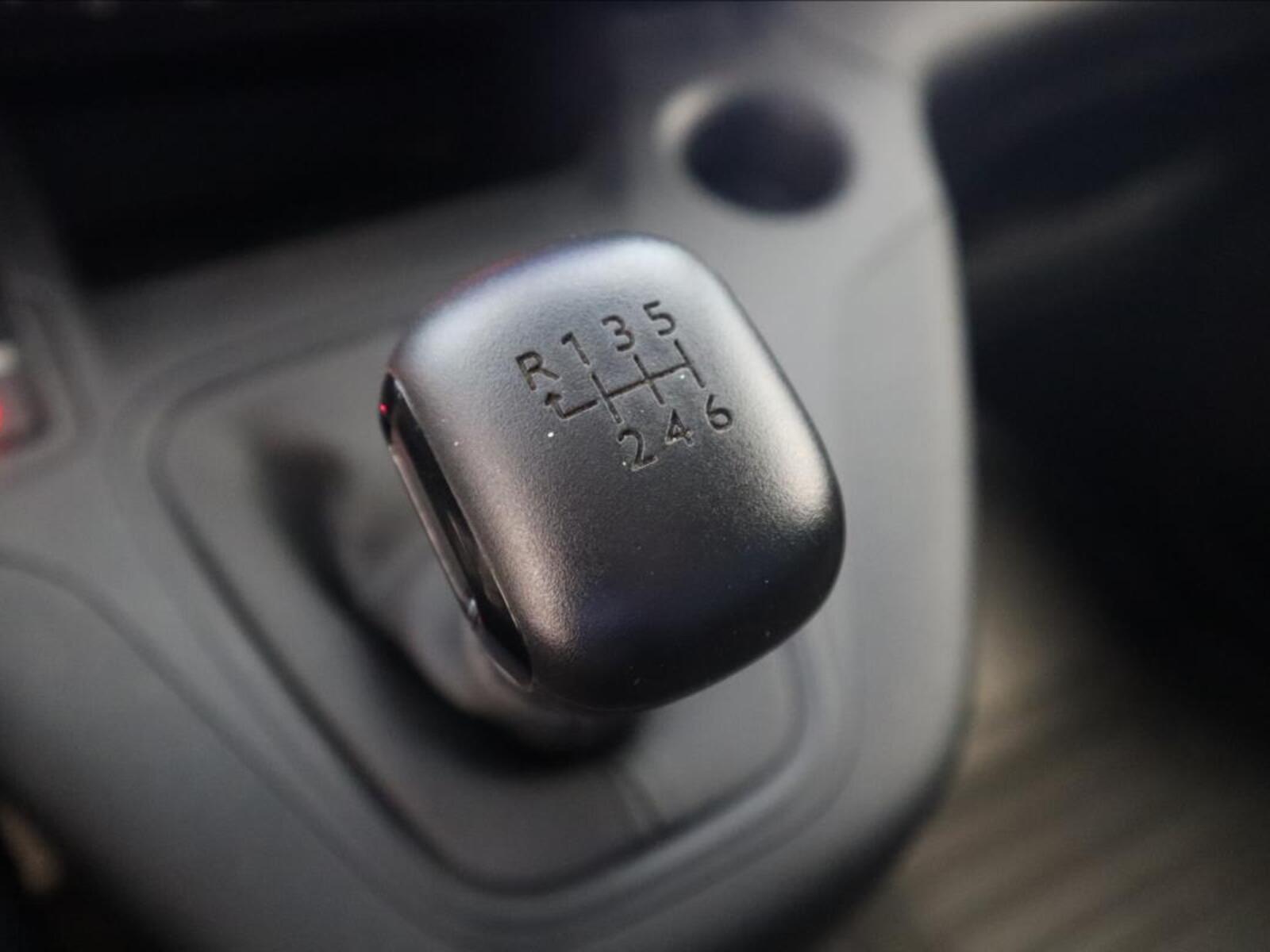 Toyota ProAce City 18