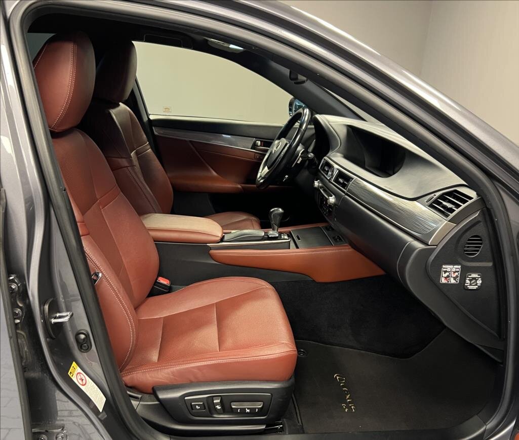 Lexus GS 450h Sedan 3,5 l 254 kw