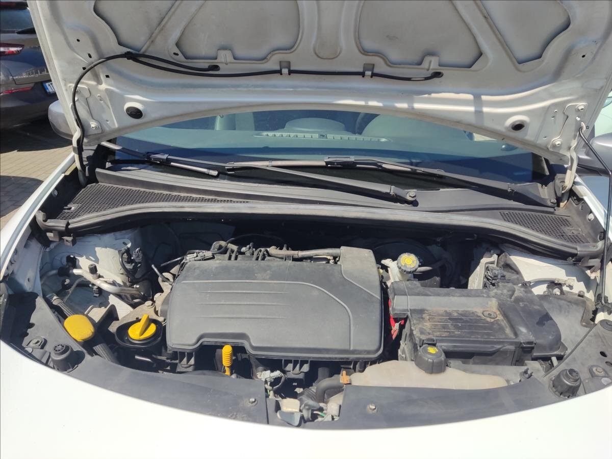 Renault Clio Hatchback 1,1 l 55 kw