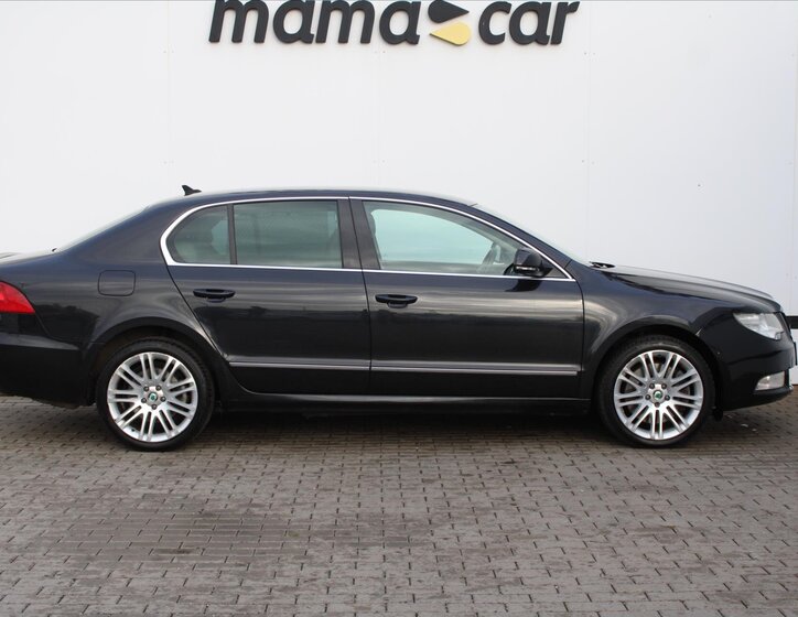 Škoda Superb 8