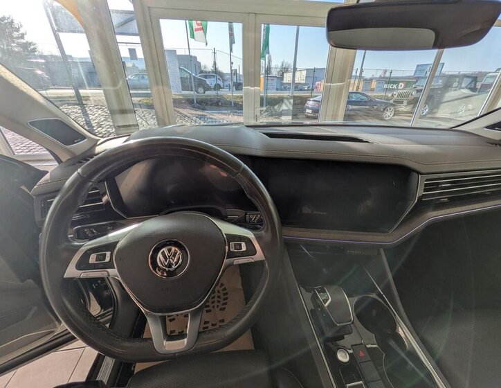 Volkswagen Touareg SUV / Terénní 3,0 l 210 kw