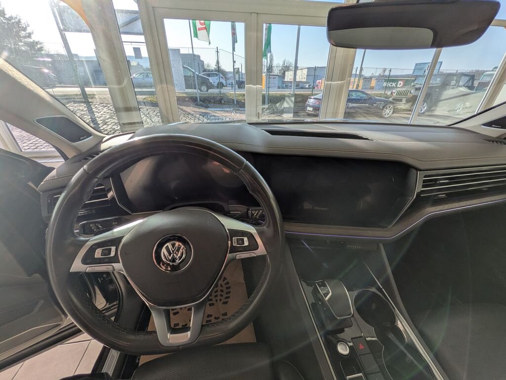 Volkswagen Touareg SUV / Terénní 3,0 l 210 kw