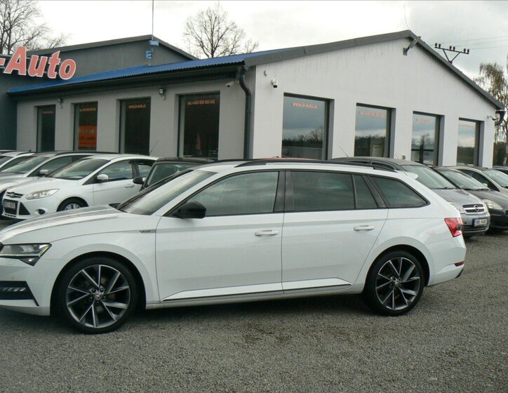 Škoda Superb Kombi 2,0 l 140 kw