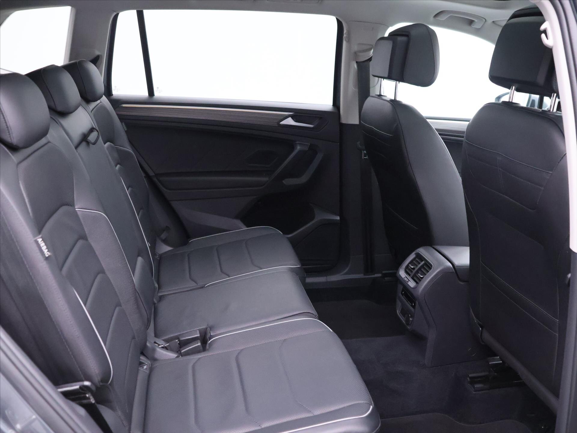 Volkswagen Tiguan Allspace SUV / Terénní 2,0 l 140 kw