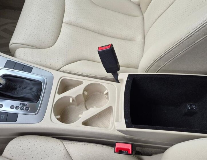 Volkswagen Passat Sedan / Limuzína 2,0 l 147 kw