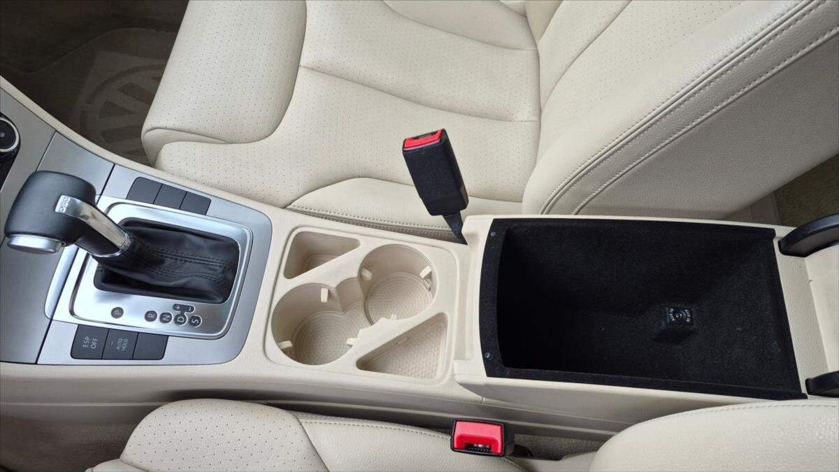 Volkswagen Passat Sedan / Limuzína 2,0 l 147 kw