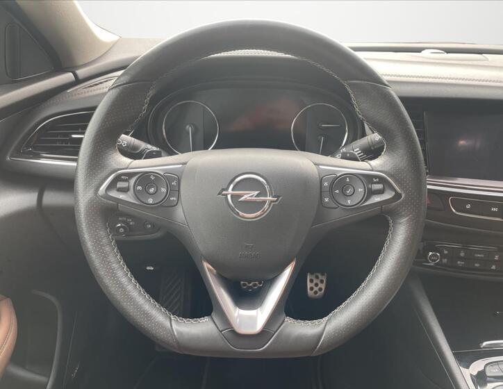 Opel Insignia 16