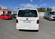 Volkswagen Caravelle 6