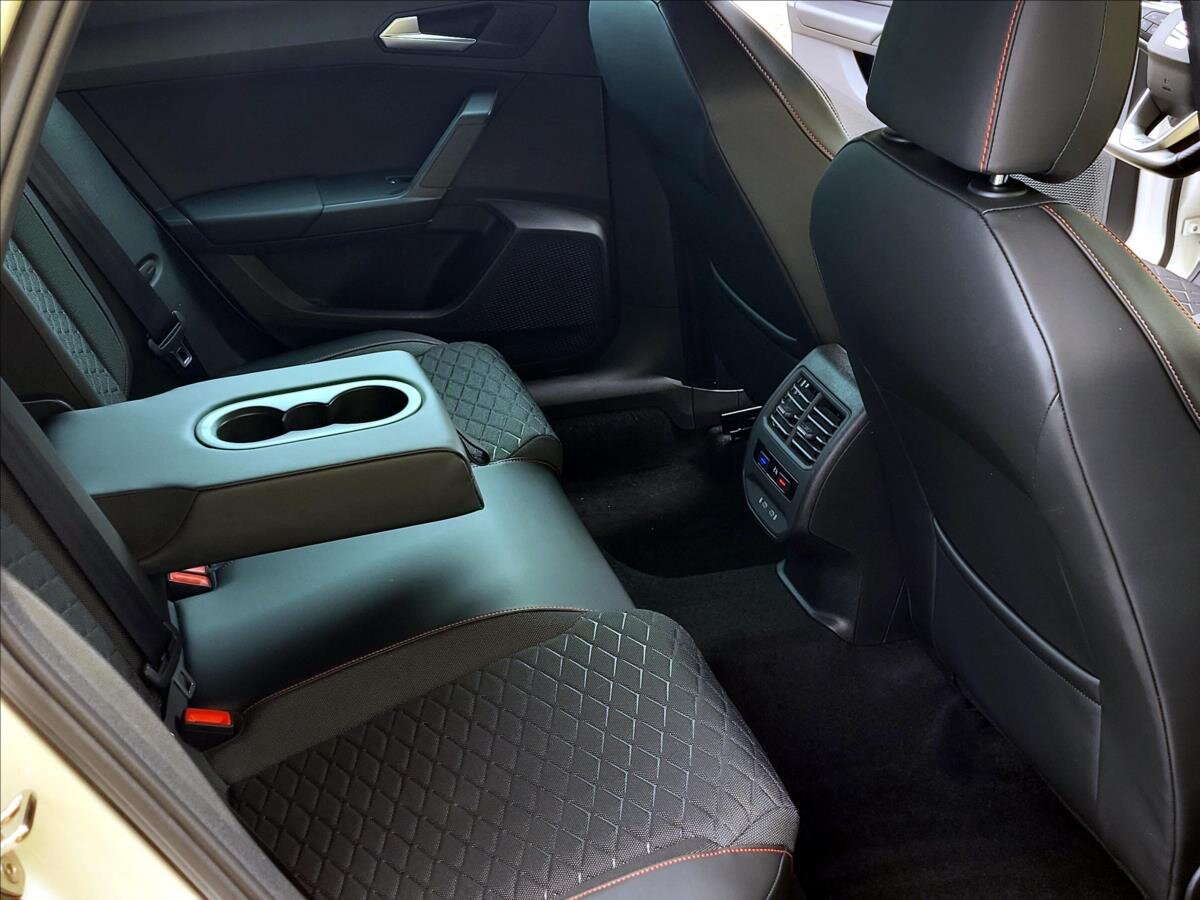 Seat Leon Hatchback 1,5 l 110 kw