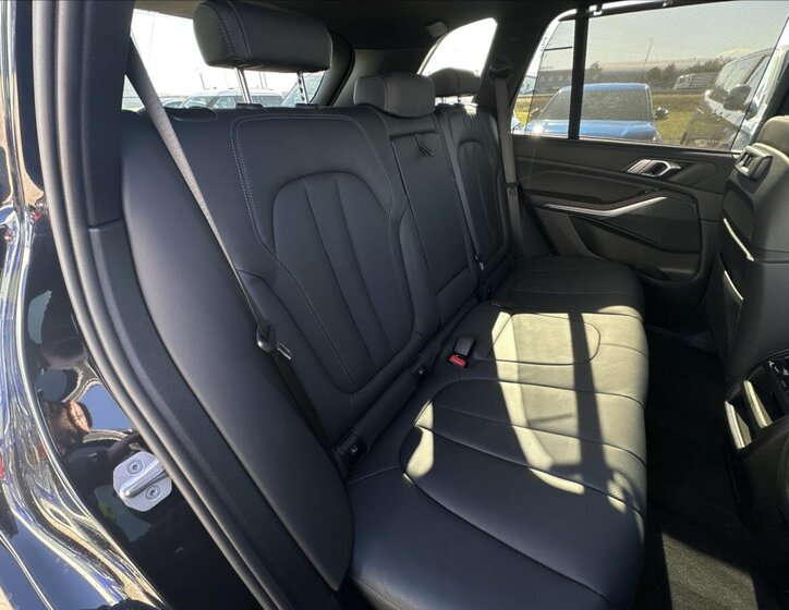 BMW X5 SUV 3,0 l 210 kw