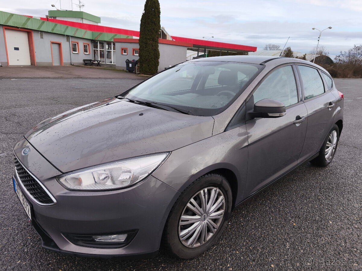 Ford Focus Hatchback 999,0 74 kw