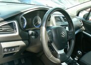 Suzuki SX4 S-Cross 9