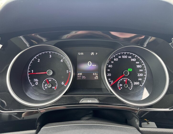 Volkswagen Touran 25