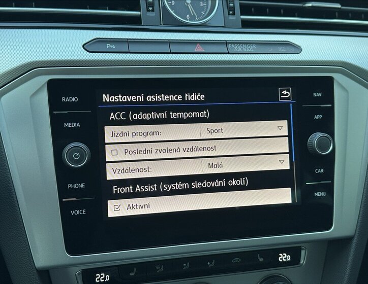 Volkswagen Passat Kombi 1,4 l 110 kw