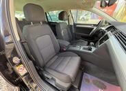 Volkswagen Passat 33