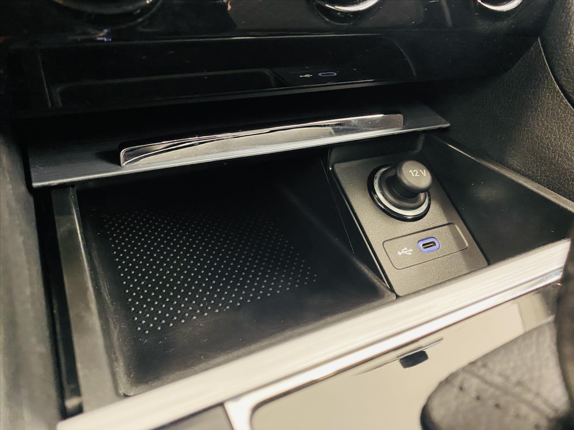 Škoda Superb Liftback 1,5 l 110 kw