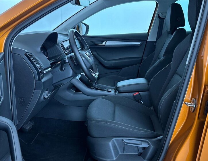 Škoda Karoq SUV / Terénní 1,5 l 110 kw