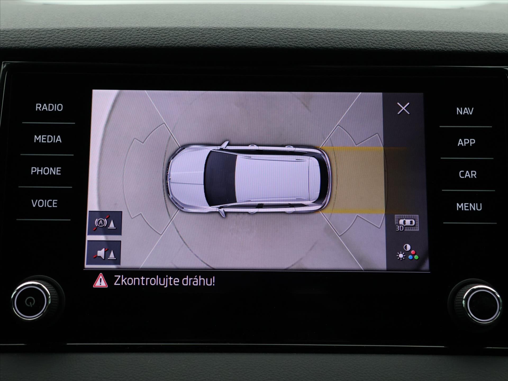 Škoda Karoq SUV / Terénní 2,0 l 85 kw