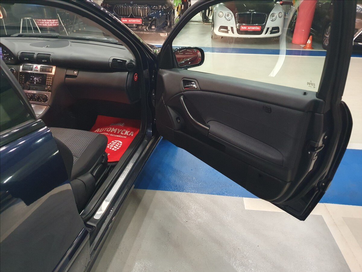 Mercedes-Benz Třídy C Hatchback 1,8 l 105 kw