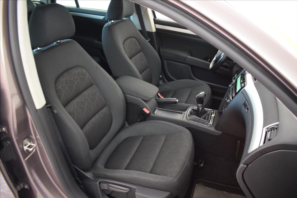 Škoda Superb Kombi 1,8 l 118 kw