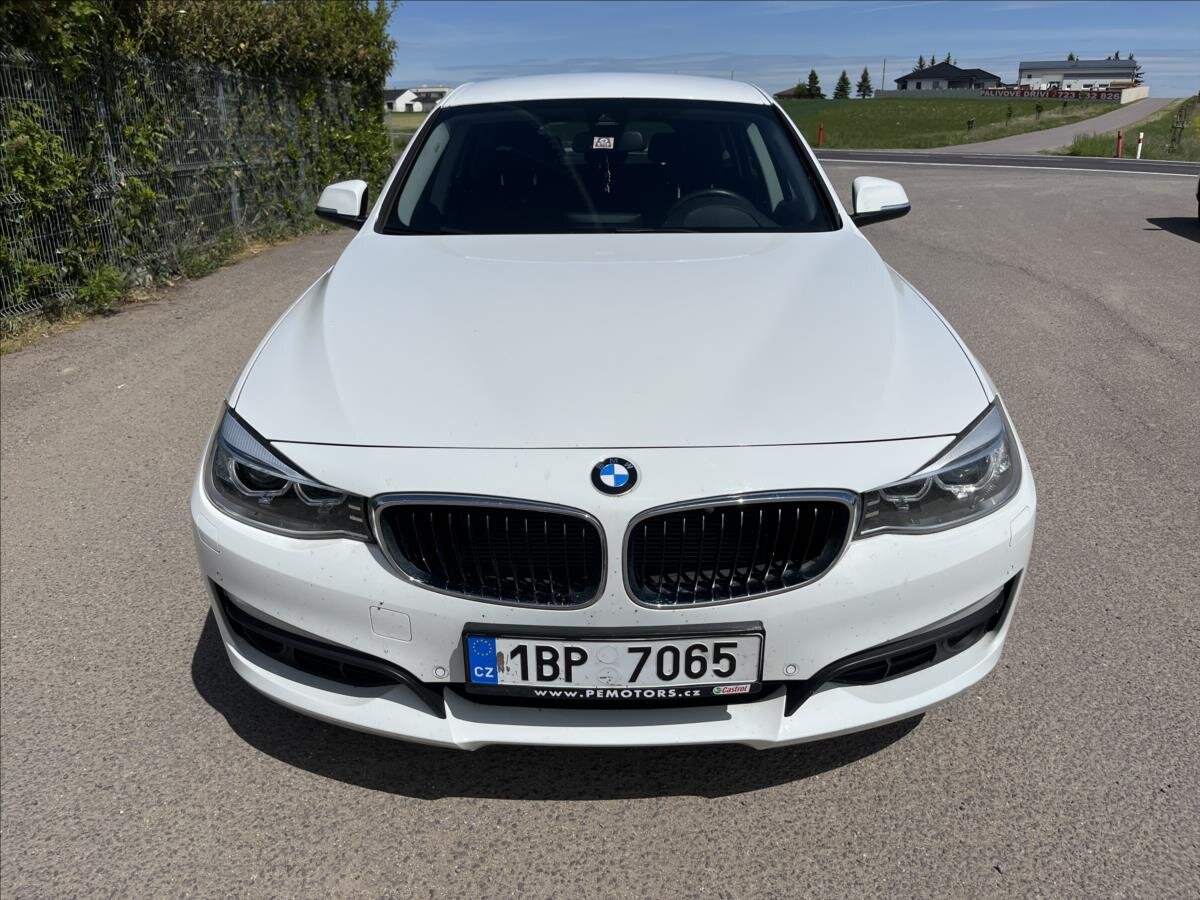 BMW Řada 3 Sedan / Limuzína 2,0 l 135 kw