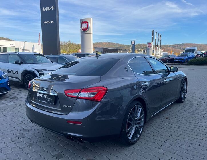 Maserati Ghibli 3