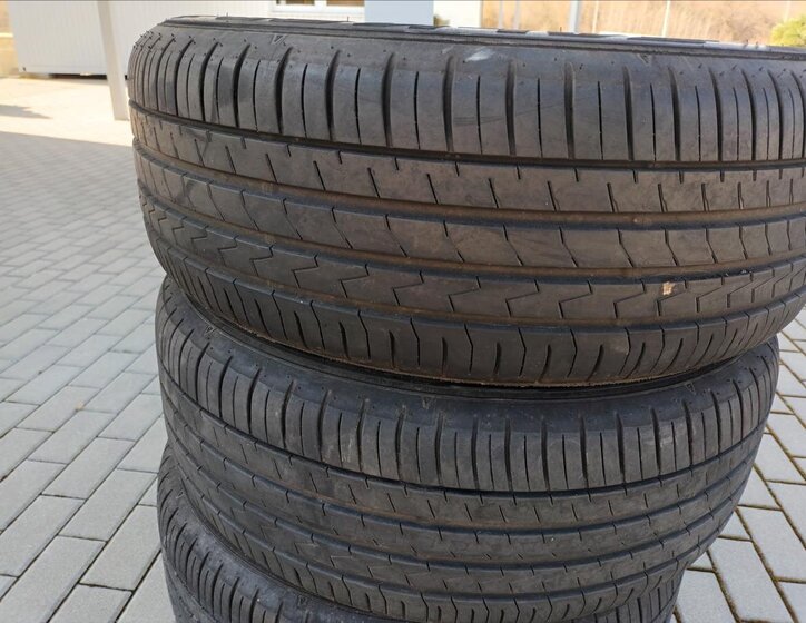 Volkswagen Golf Hatchback 1,4 l 59 kw