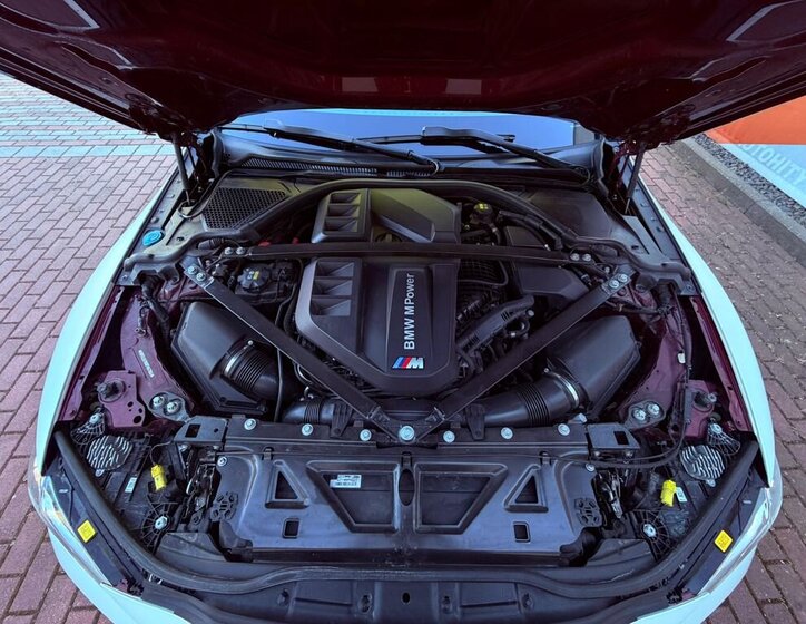 BMW M3 Sedan / Limuzína 3,0 l 375 kw