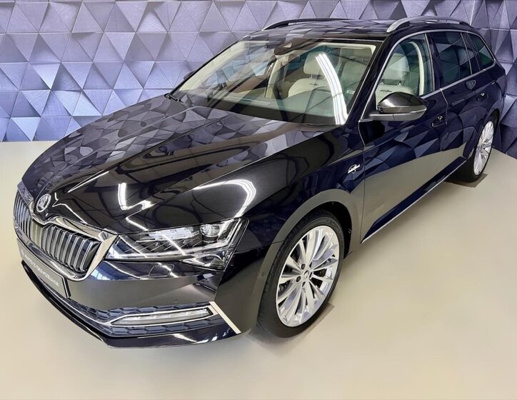 Škoda Superb 1