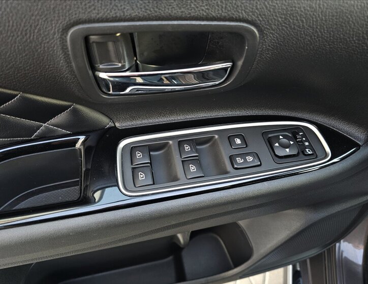 Mitsubishi Outlander 14