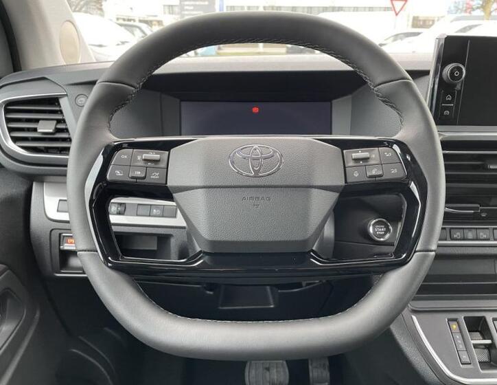 Toyota ProAce Verso 29