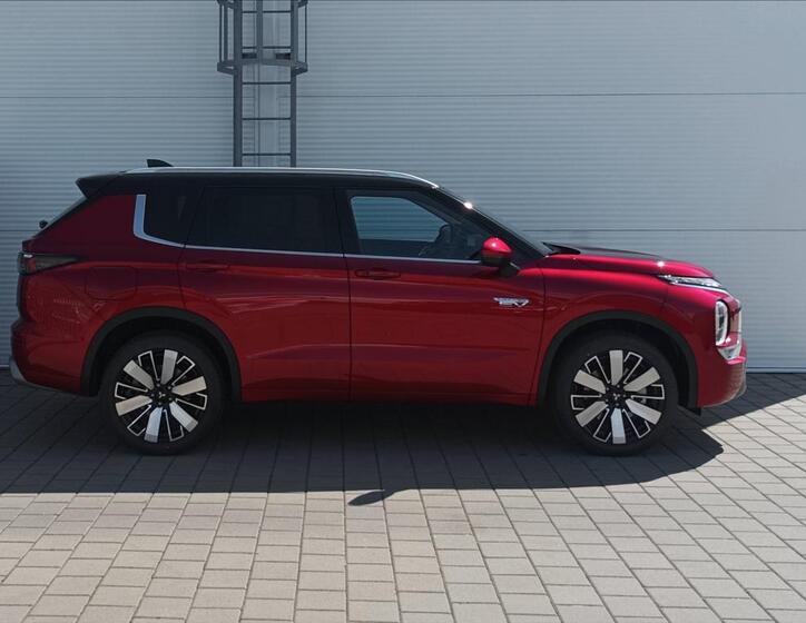 Mitsubishi Outlander 3