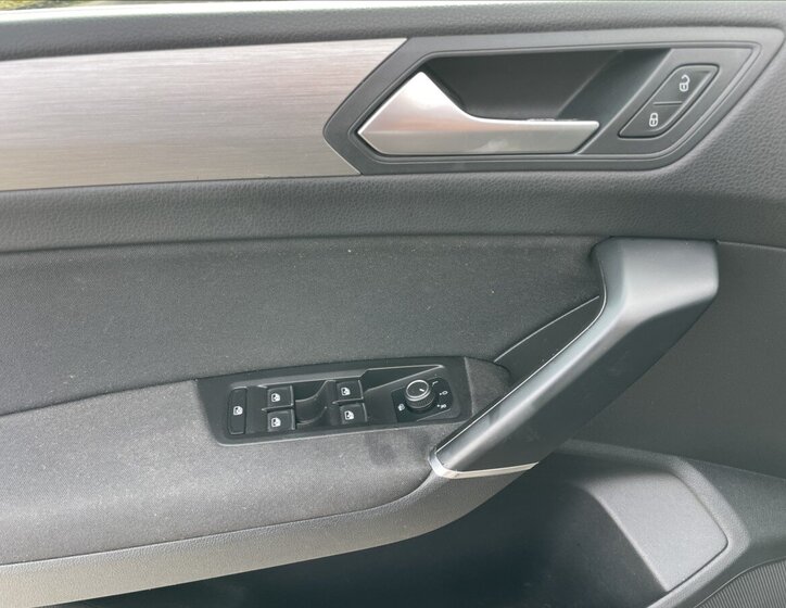 Volkswagen Touran MPV 2,0 l 110 kw