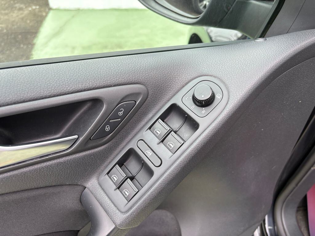 Volkswagen Golf Hatchback 1,6 l 75 kw