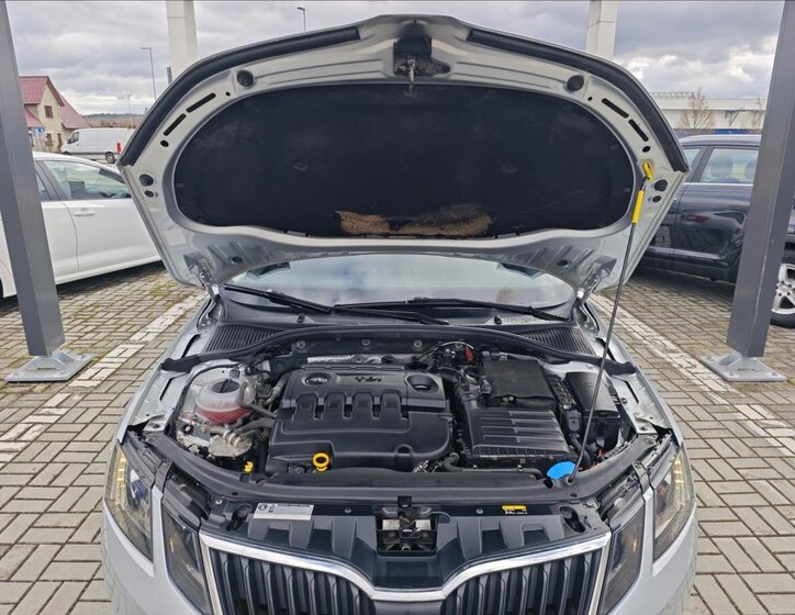 Škoda Octavia Kombi 2,0 l 110 kw