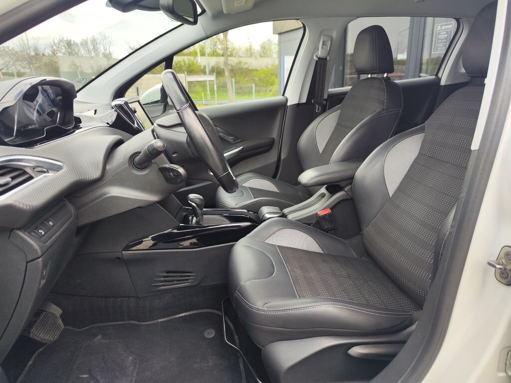 Peugeot 2008 SUV / Terénní 1,2 l 81 kw