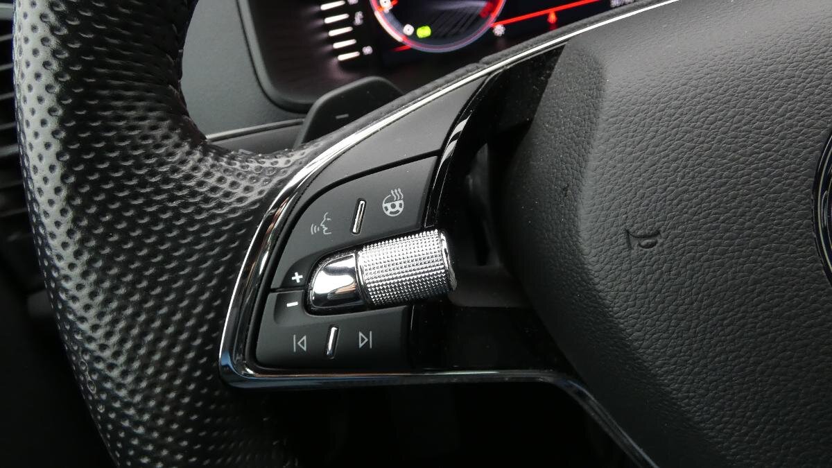 Škoda Karoq SUV 1,5 l 110 kw