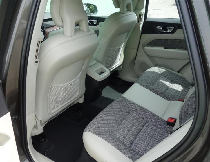 Volvo XC60 64