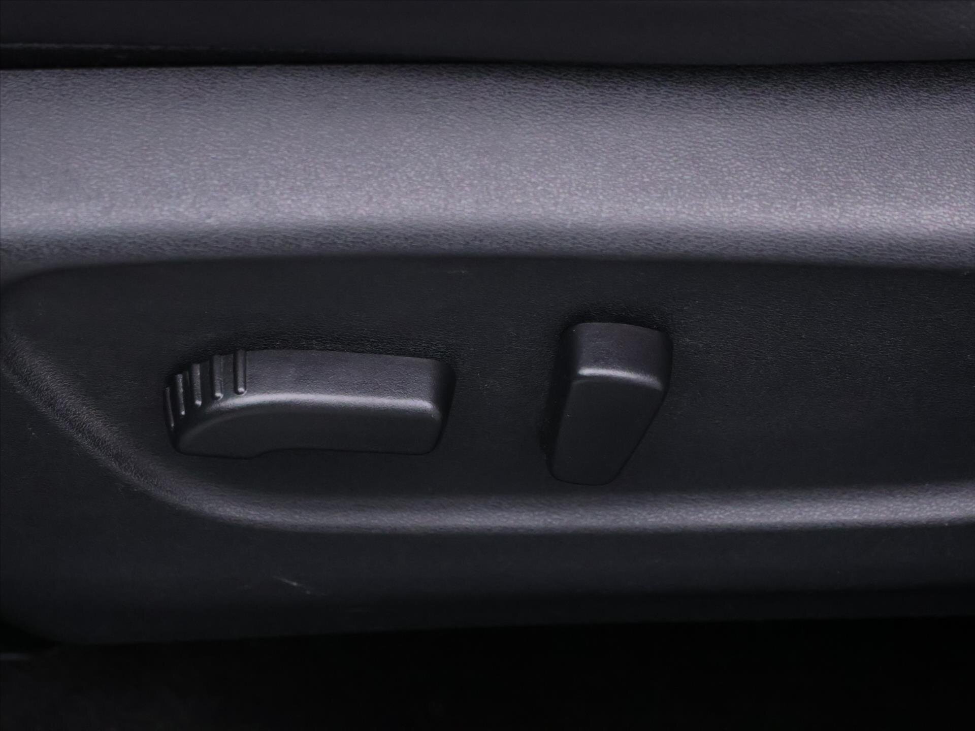 Nissan Qashqai SUV 1,5 l 81 kw