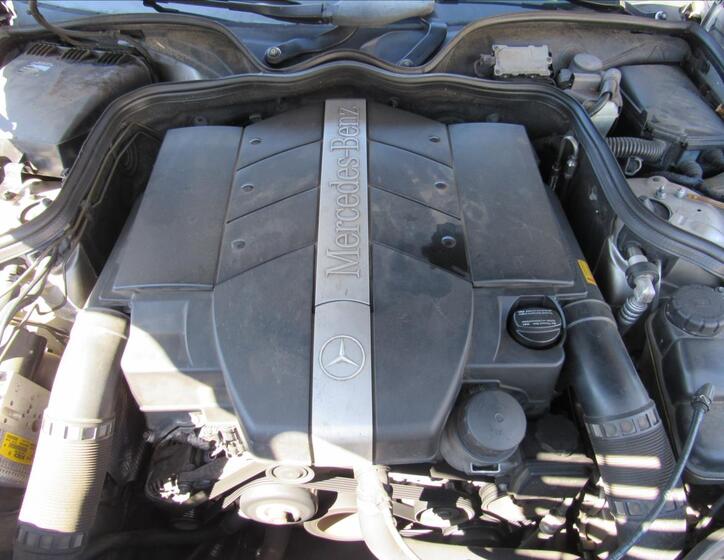 Mercedes-Benz Třídy E 28