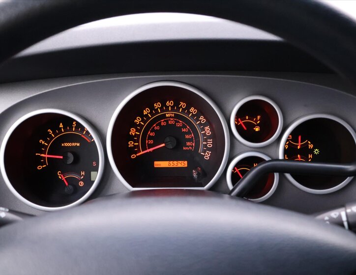 Toyota Tundra Pick-up 5,7 l 285 kw