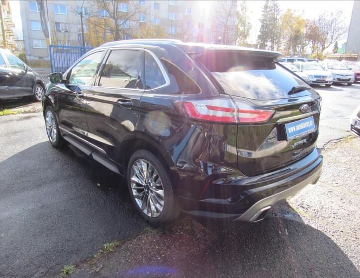 Ford Edge 6