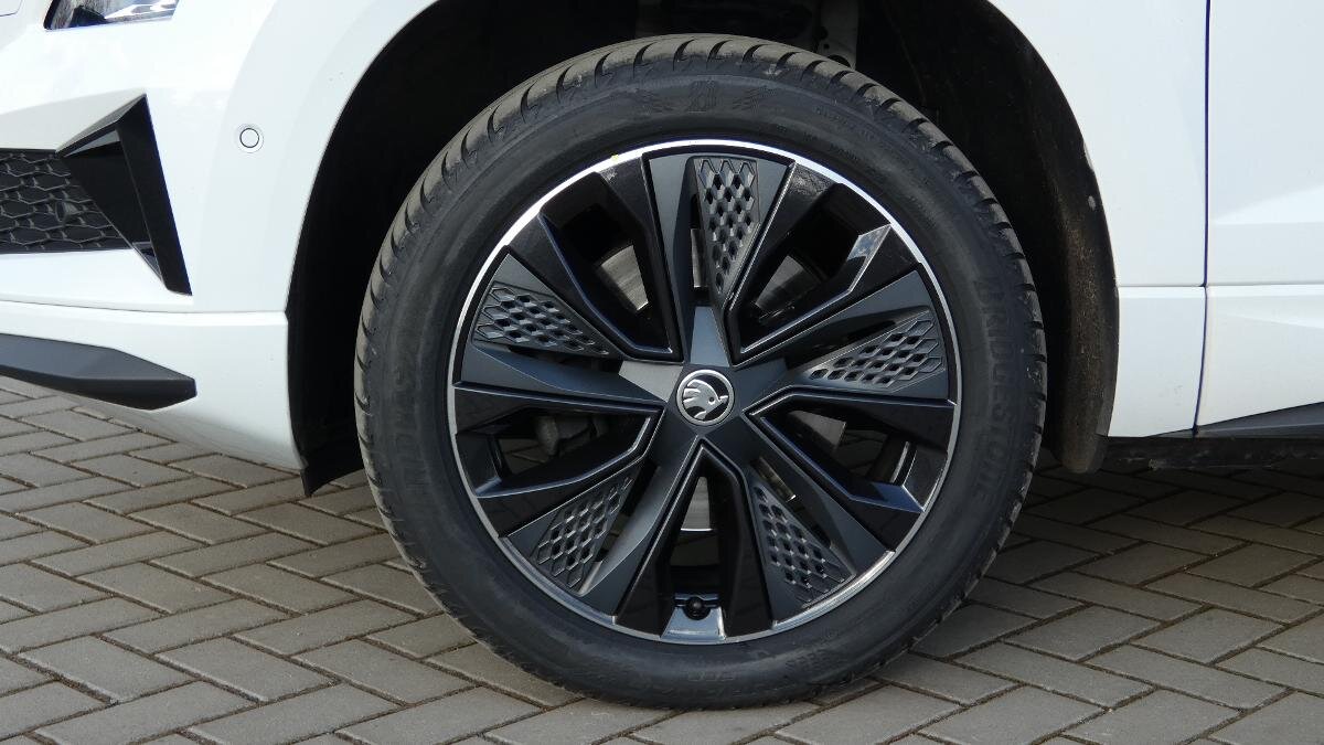 Škoda Karoq SUV / Terénní 1,5 l 110 kw