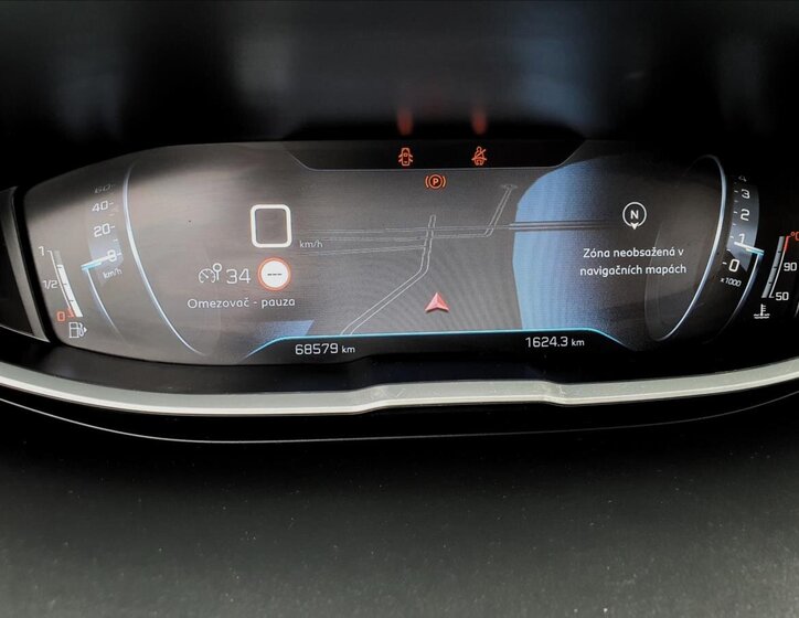 Peugeot 5008 SUV 2,0 l 110 kw