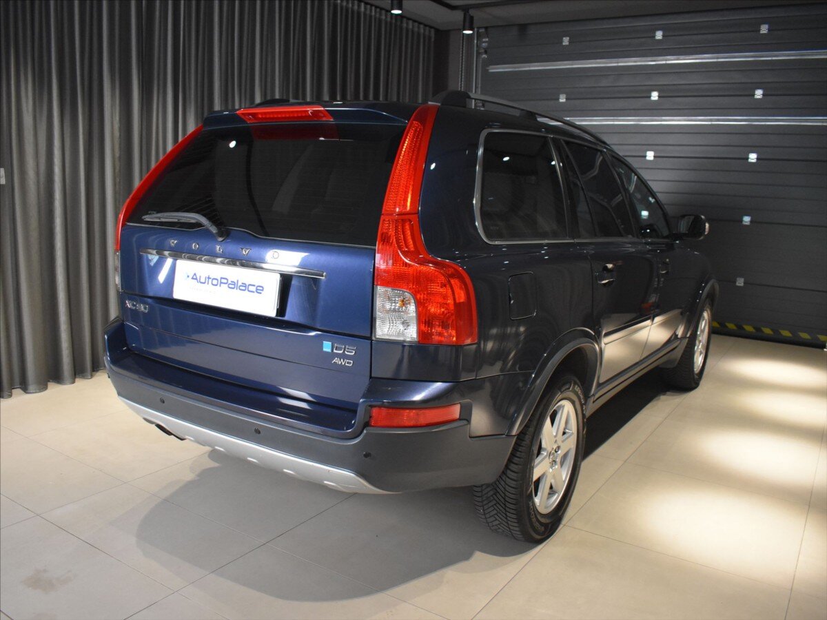 Volvo XC90 SUV / Terénní 2,4 l 147 kw