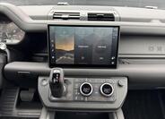 Land Rover Defender 15