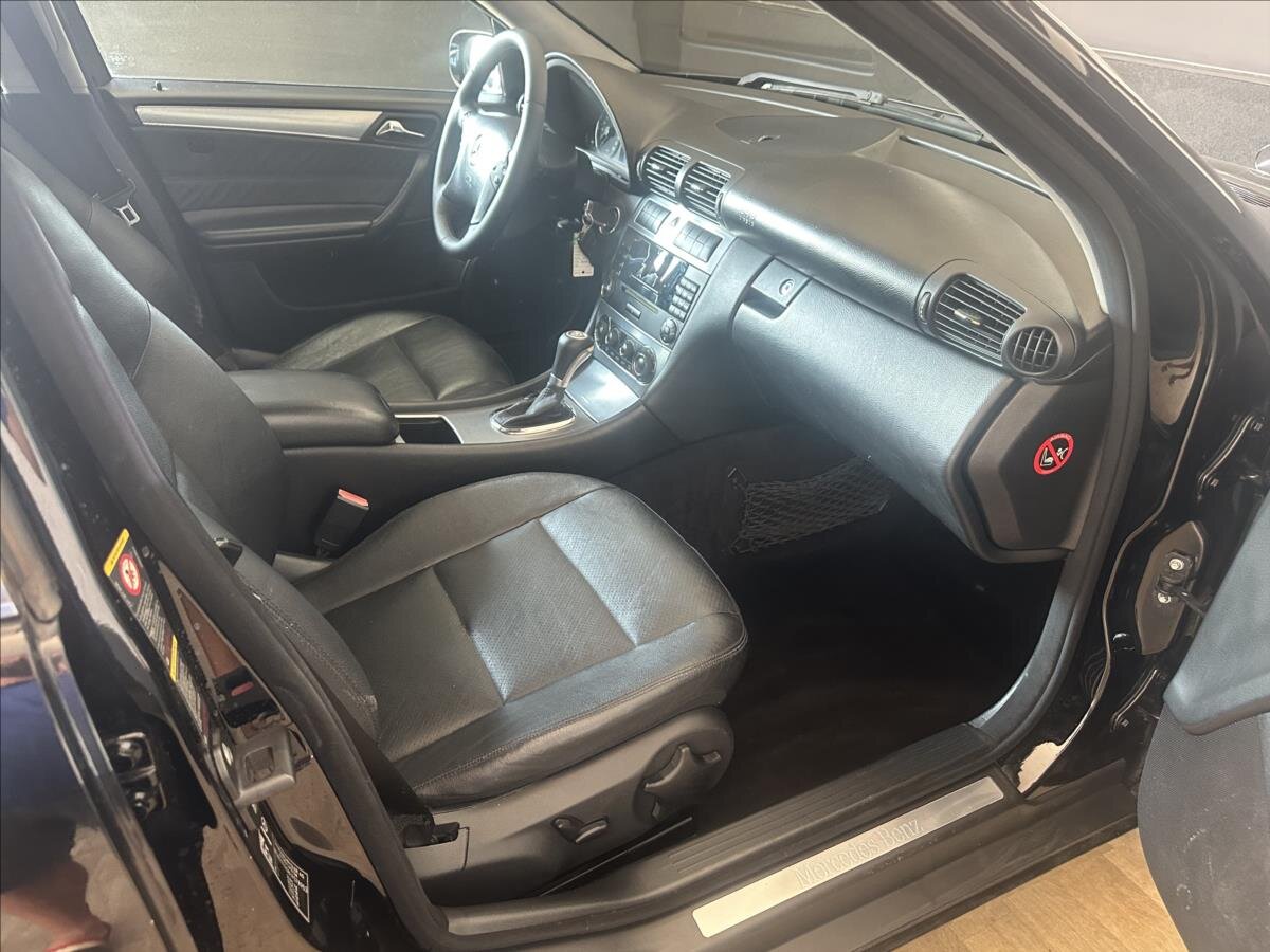 Mercedes-Benz Třídy C Kombi 2,1 l 110 kw