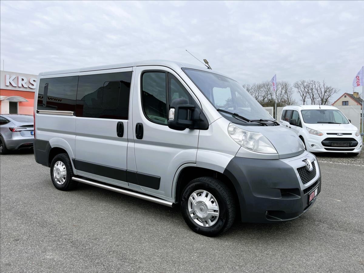 Peugeot Boxer Kombi 2,2 l 88 kw